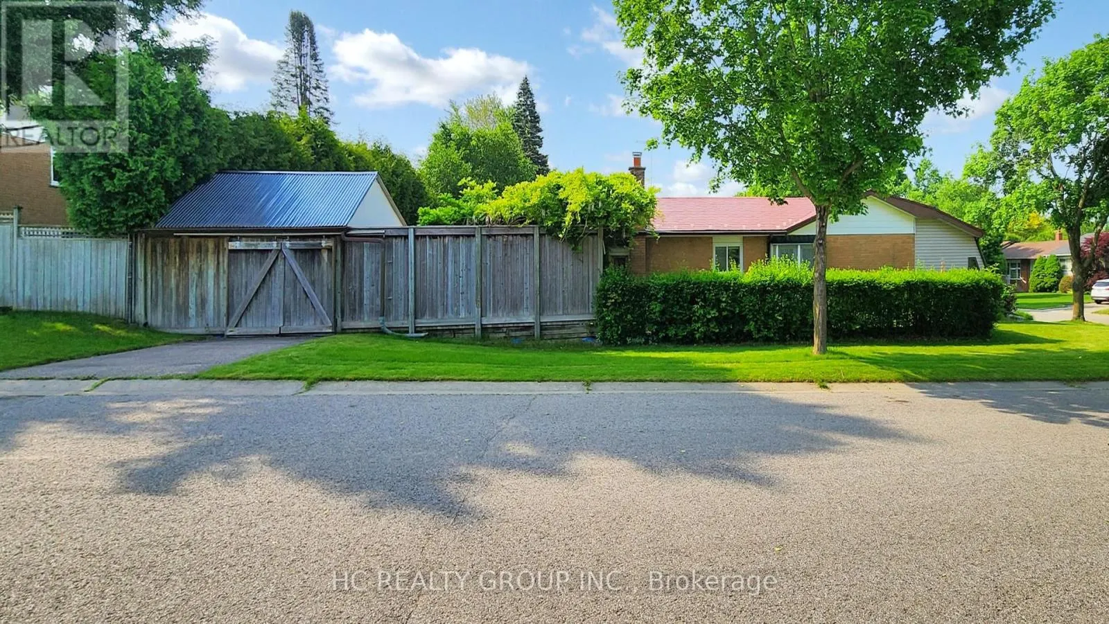 21 SIR CONSTANTINE DRIVE