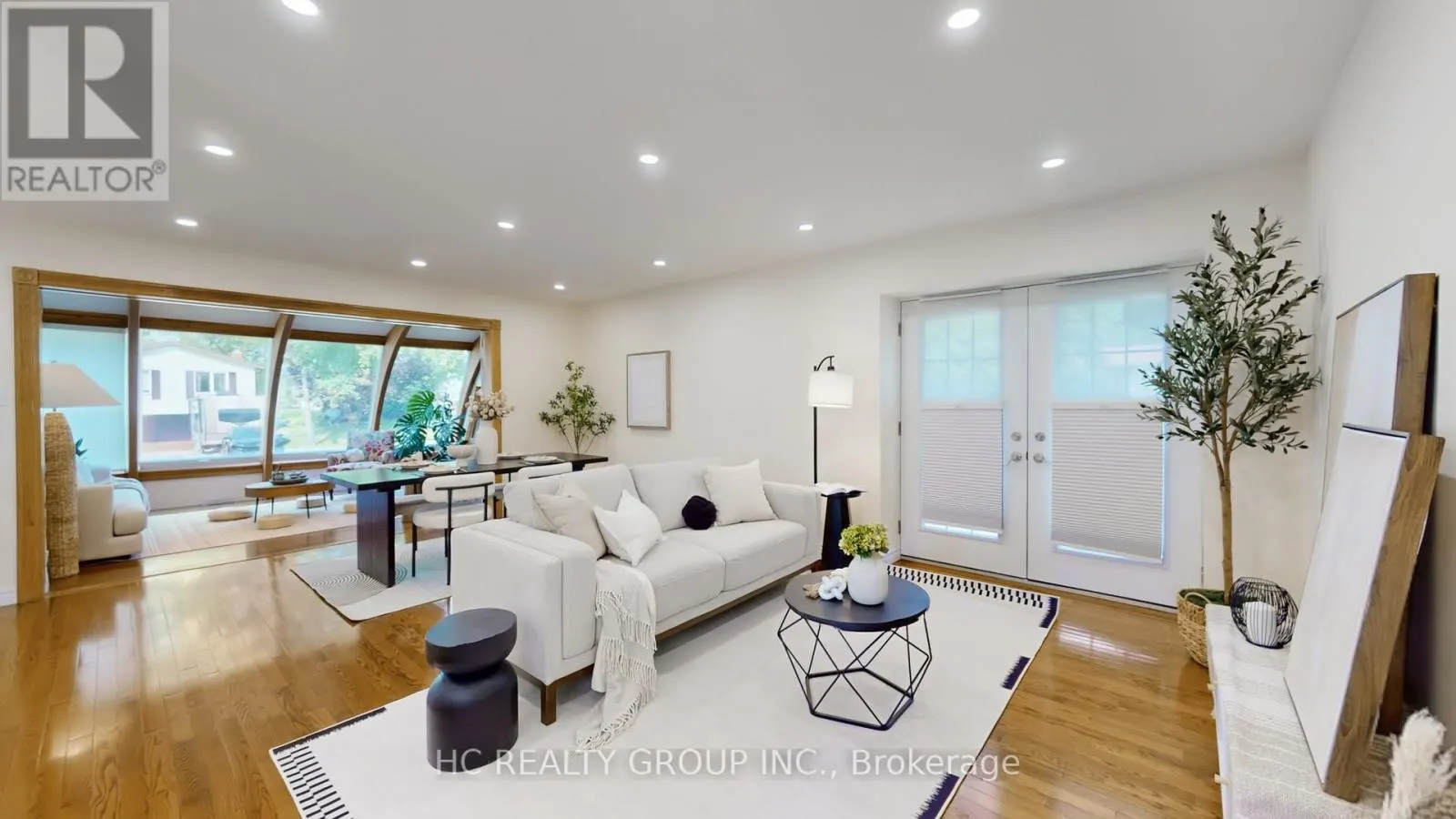 21 SIR CONSTANTINE DRIVE
