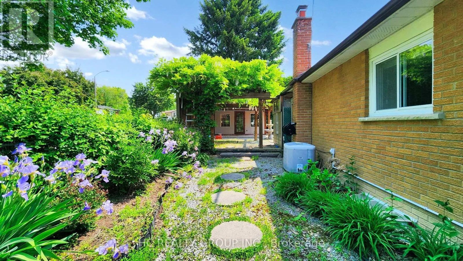 21 SIR CONSTANTINE DRIVE