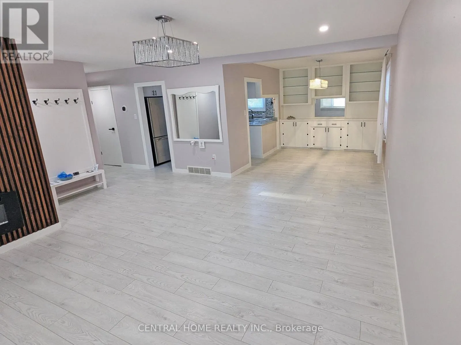 MAIN FLOOR - 333 WALKER AVENUE