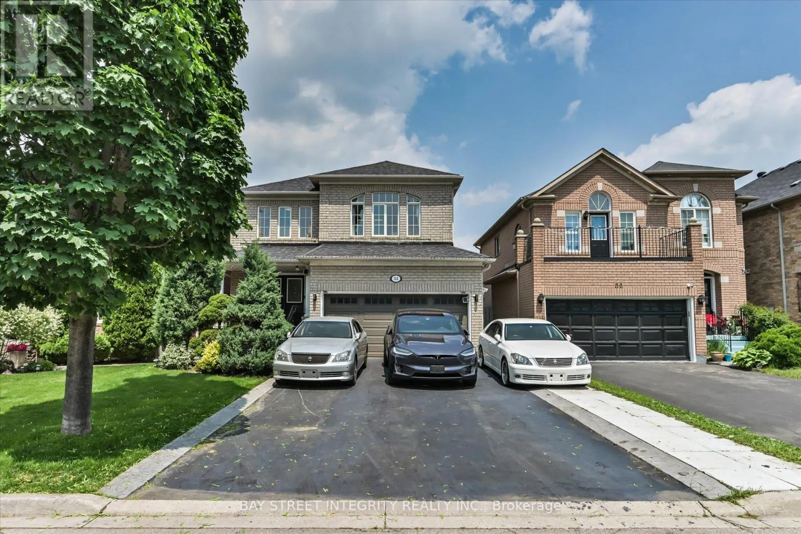 32 SAIL CRESCENT