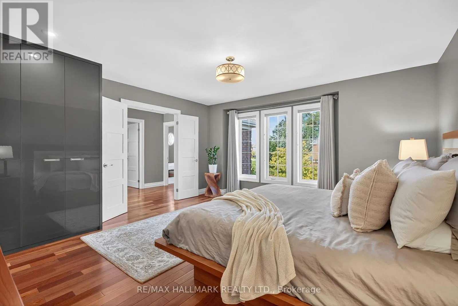 12 FOREST MANOR PLACE