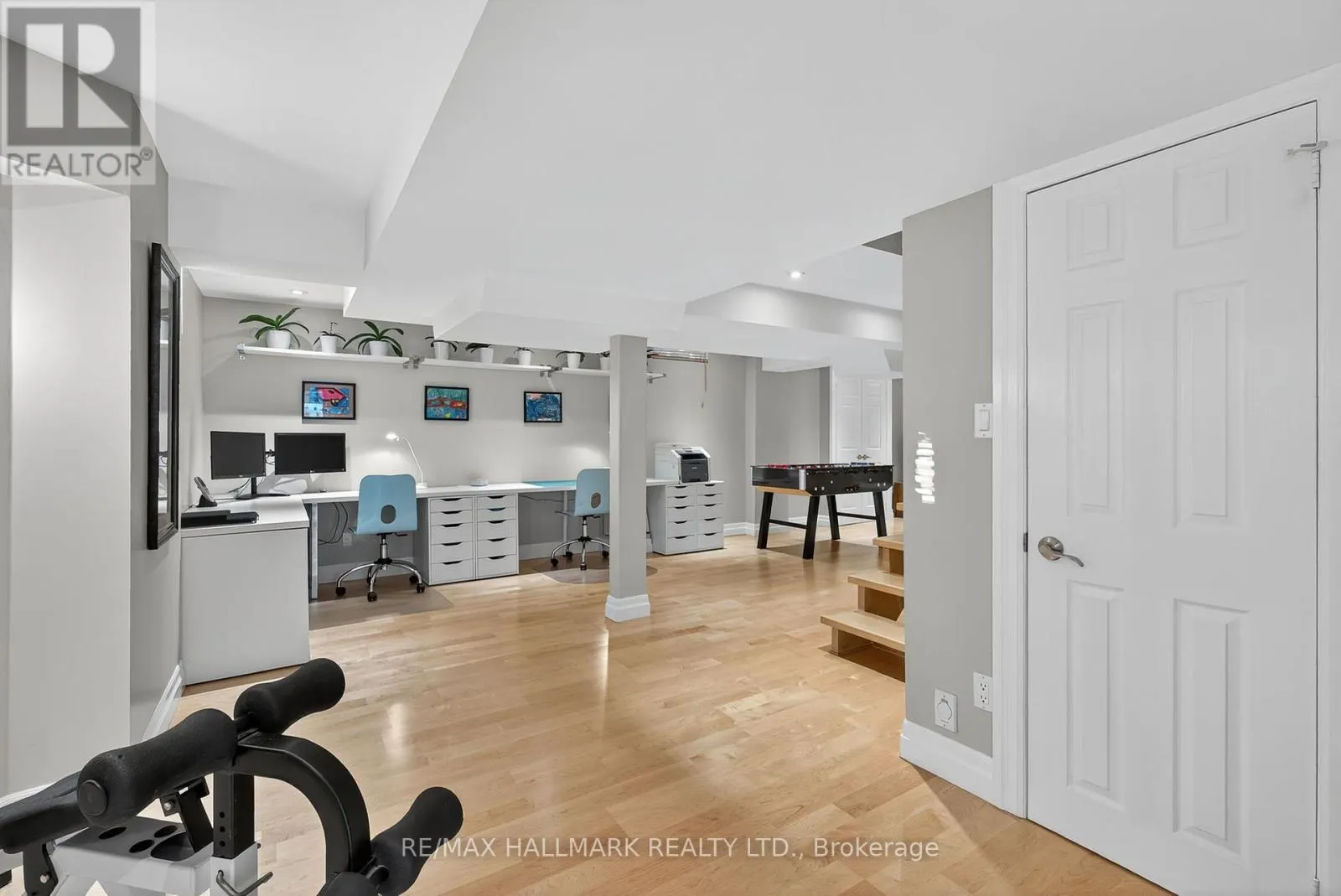 12 FOREST MANOR PLACE