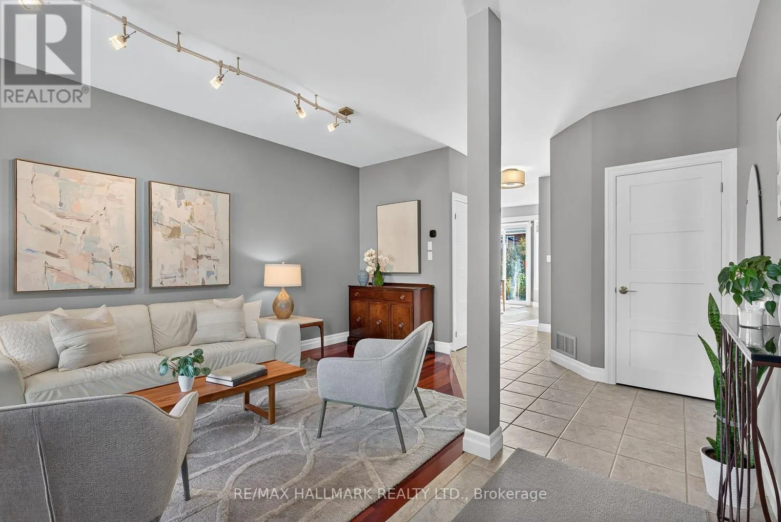 12 FOREST MANOR PLACE