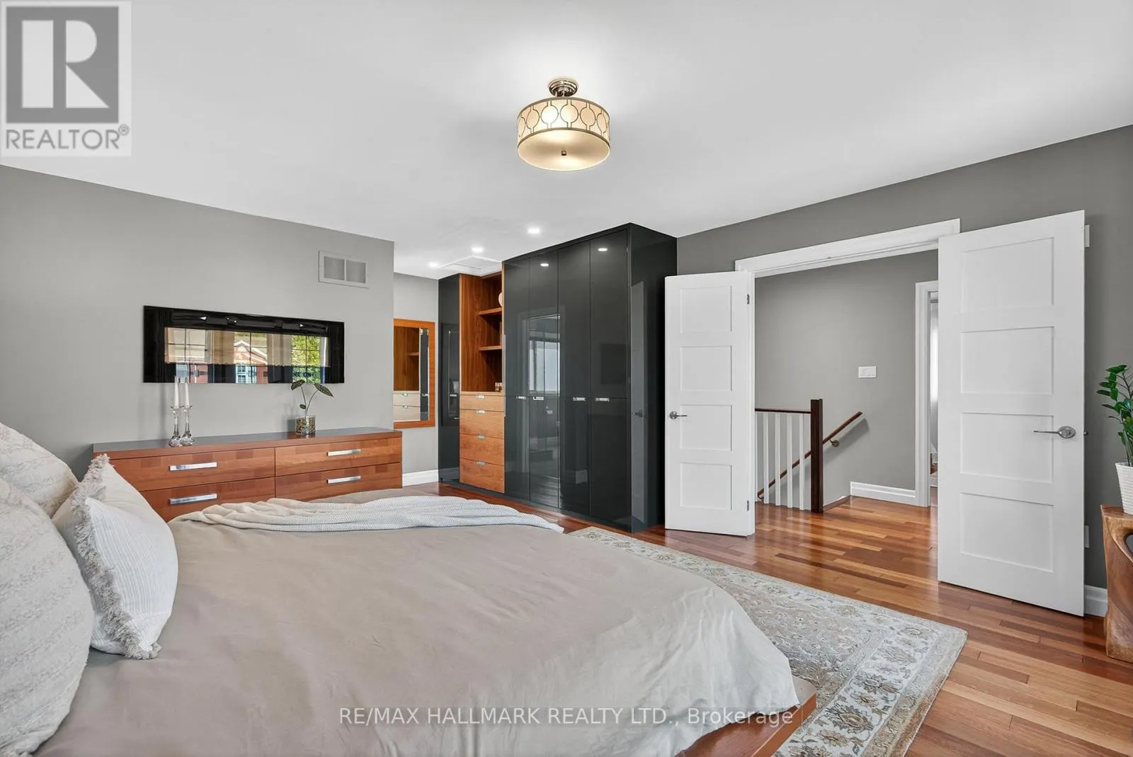 12 FOREST MANOR PLACE
