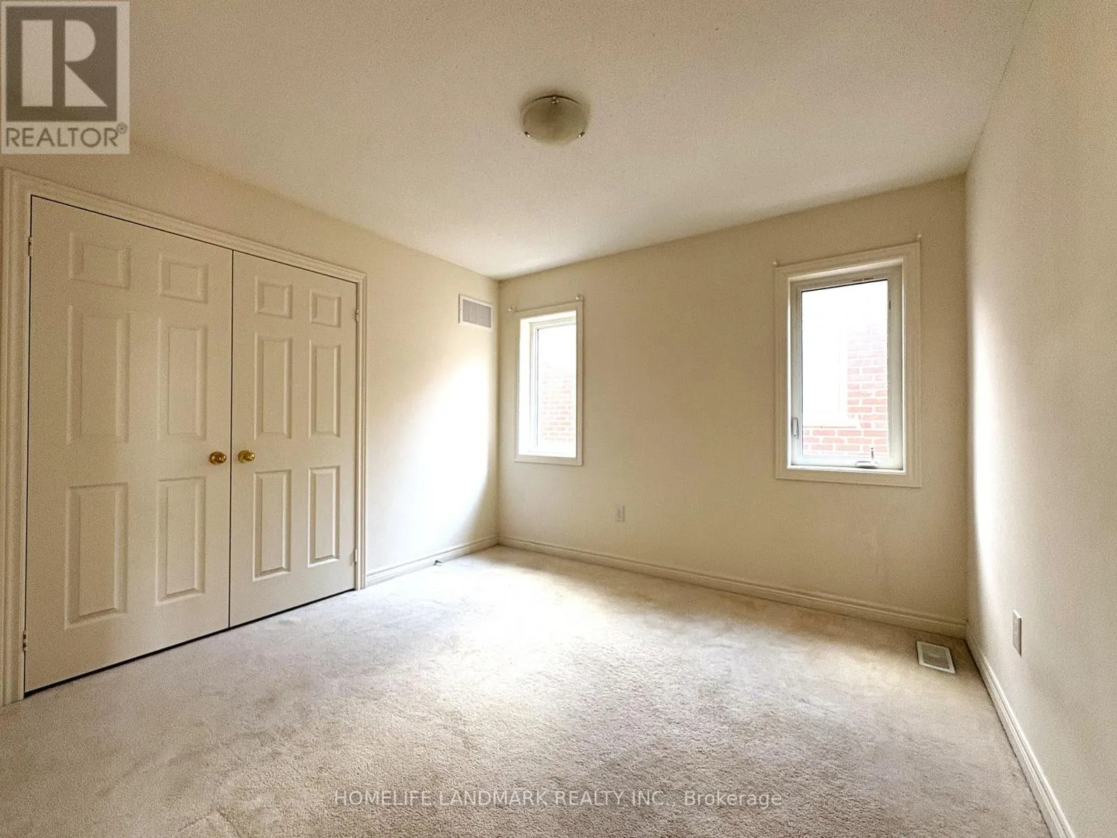 38 FOXBERRY ROAD