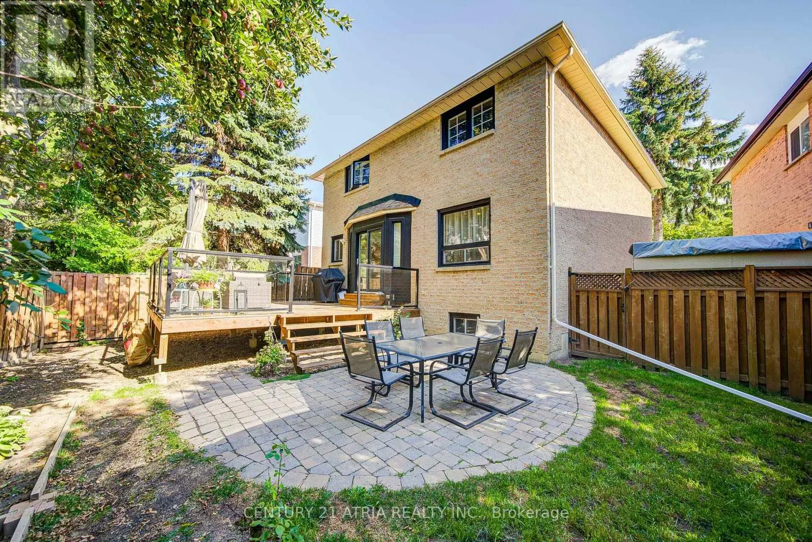 18 PARK LANE CIRCLE