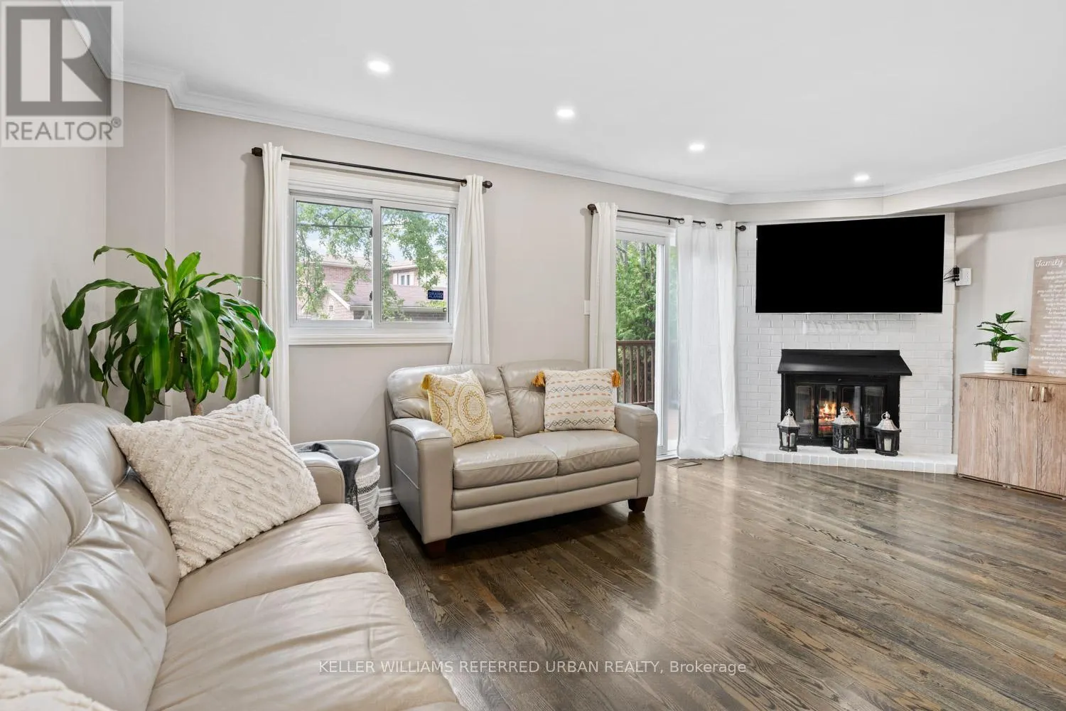 78 SUNSHINE DRIVE