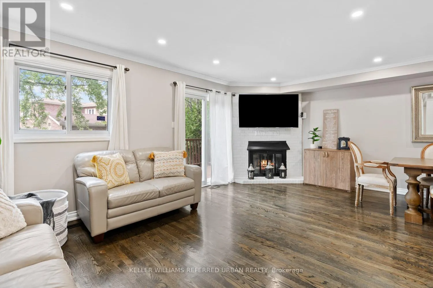 78 SUNSHINE DRIVE