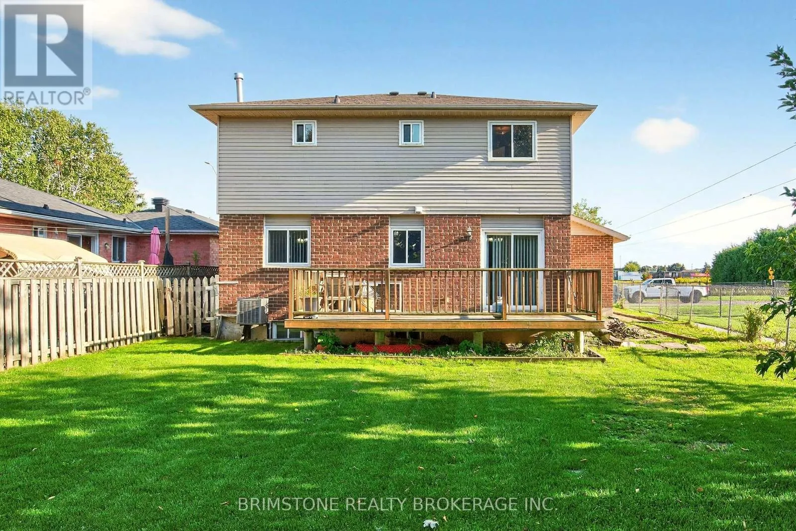 16 NORTHGATE DRIVE