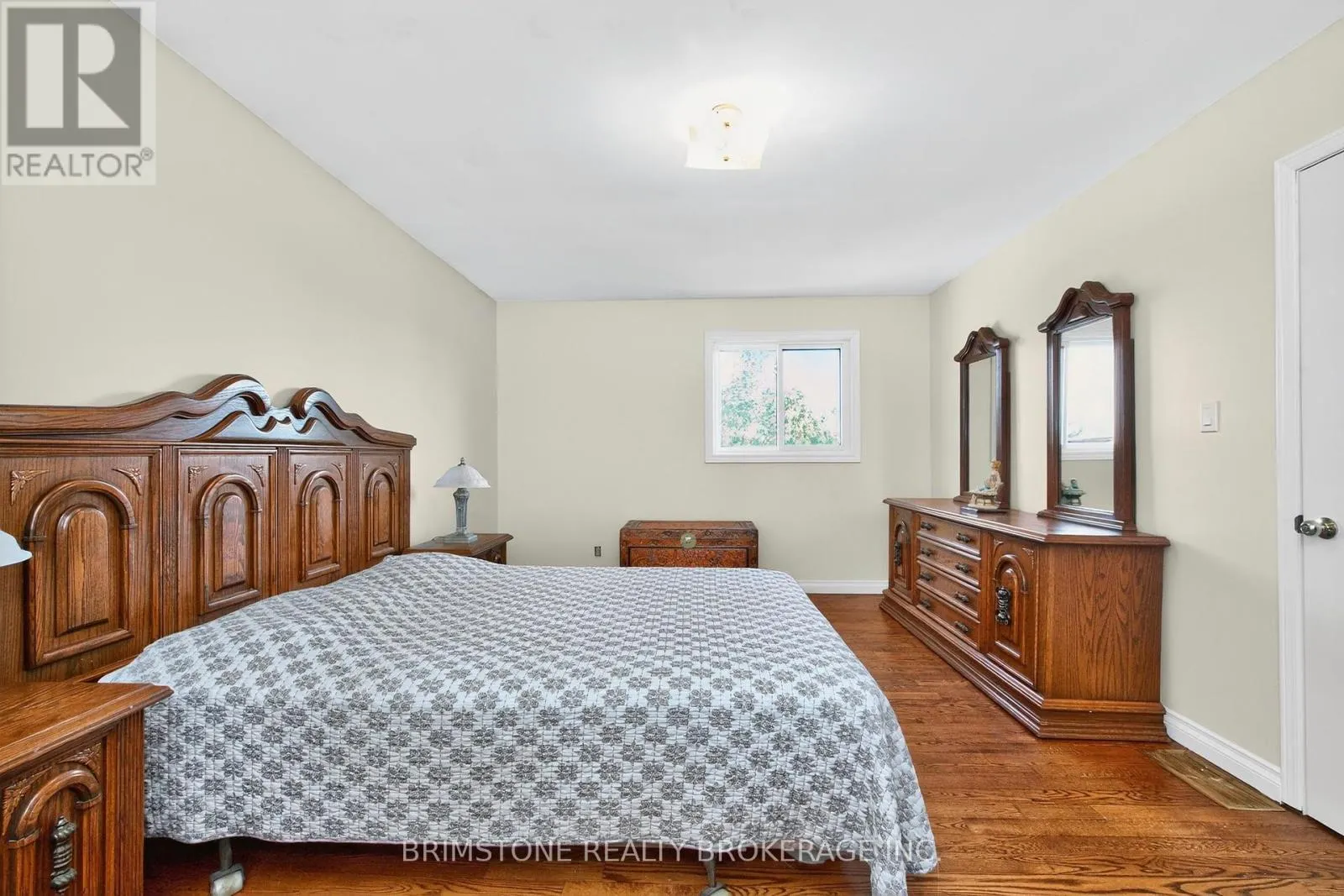 16 NORTHGATE DRIVE