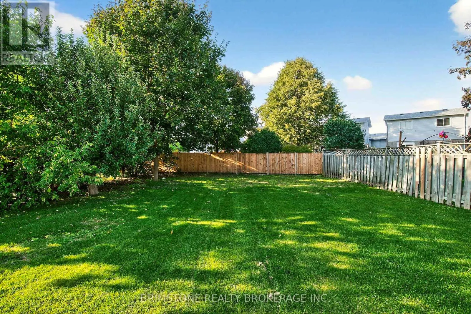 16 NORTHGATE DRIVE