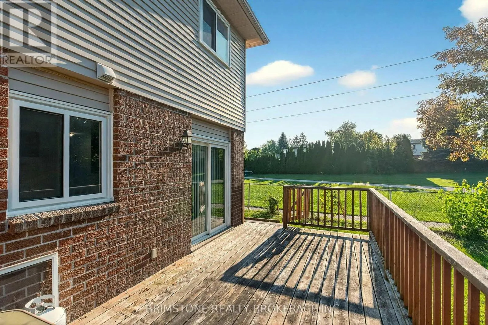 16 NORTHGATE DRIVE