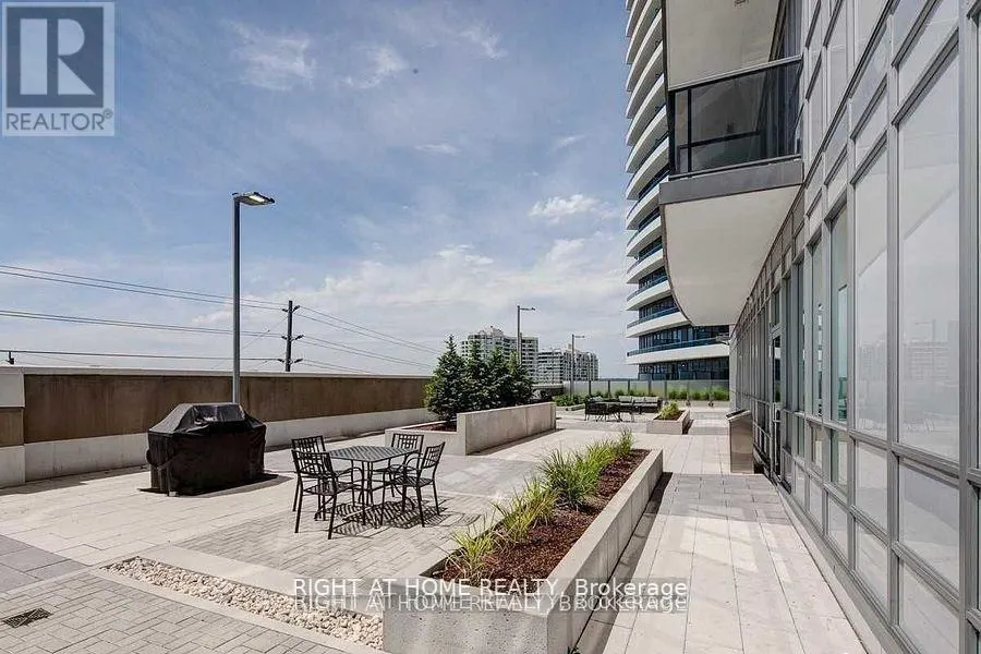 533 - 7165 YONGE STREET