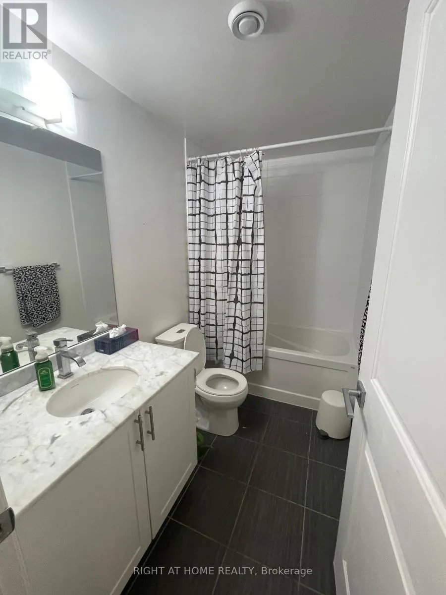533 - 7165 YONGE STREET