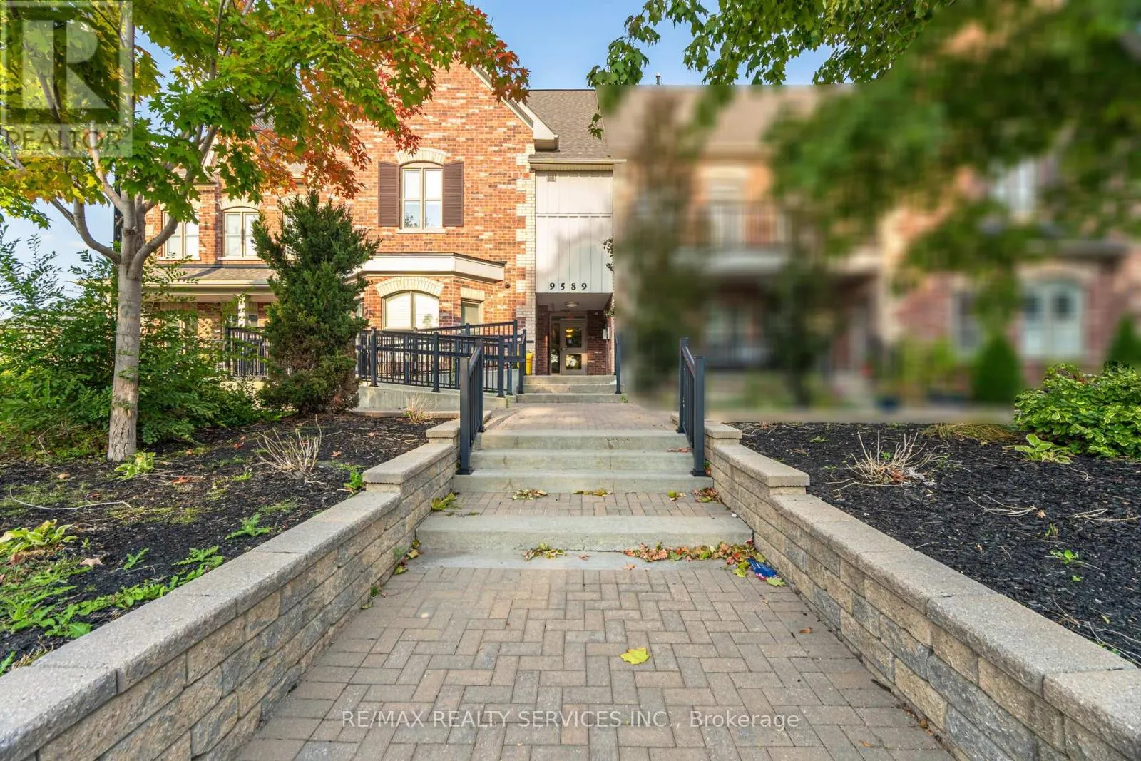 106 - 9589 KEELE STREET
