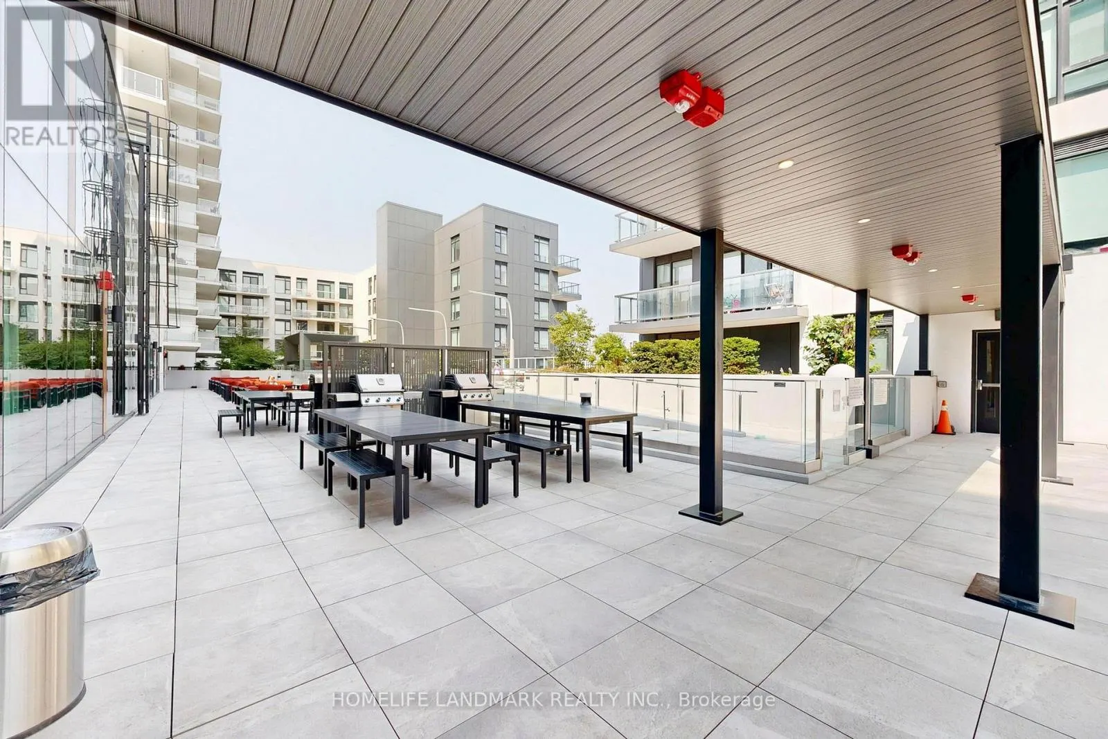 730 - 10 ROUGE VALLEY DRIVE W