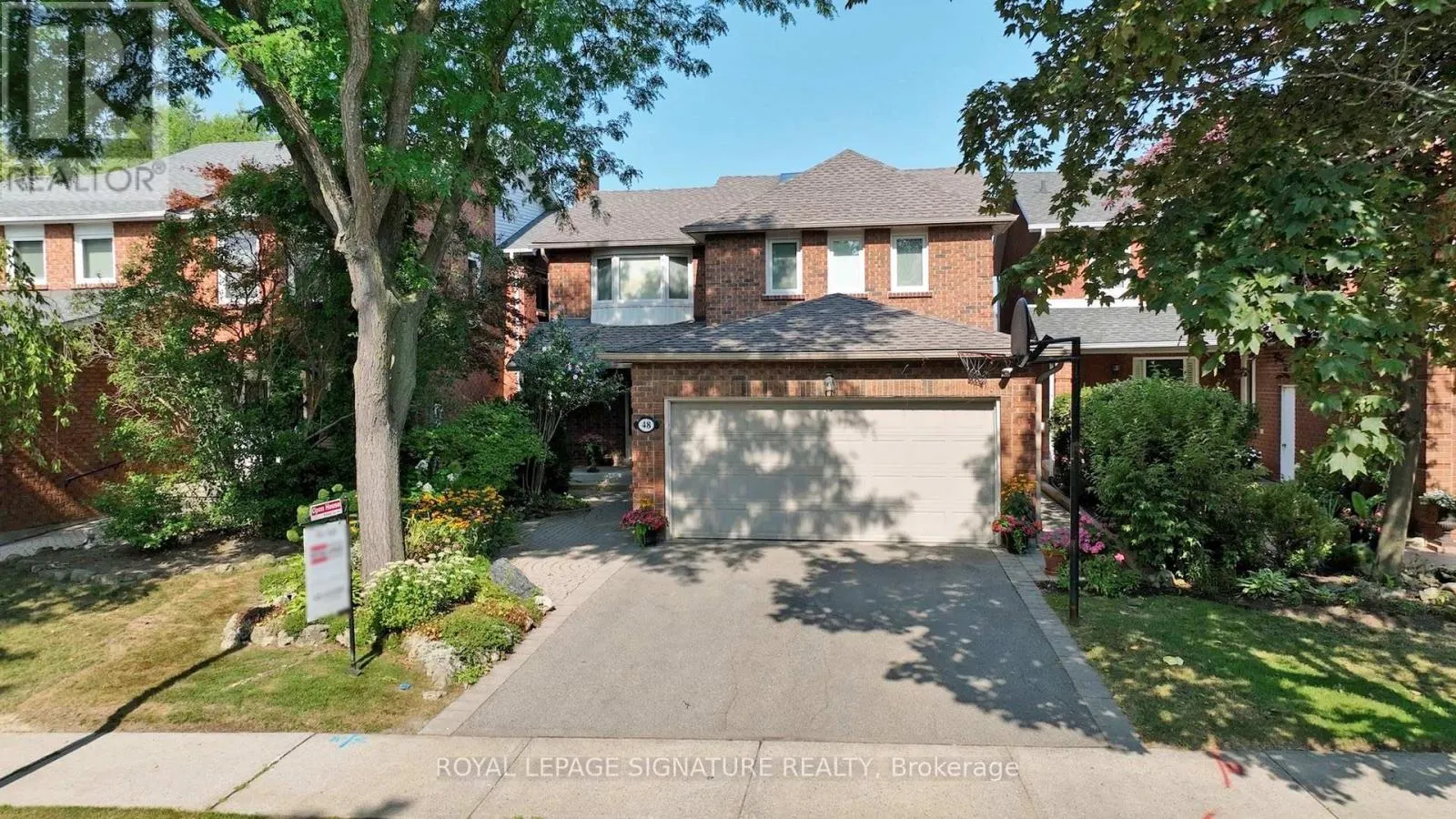 48 MILLCROFT WAY