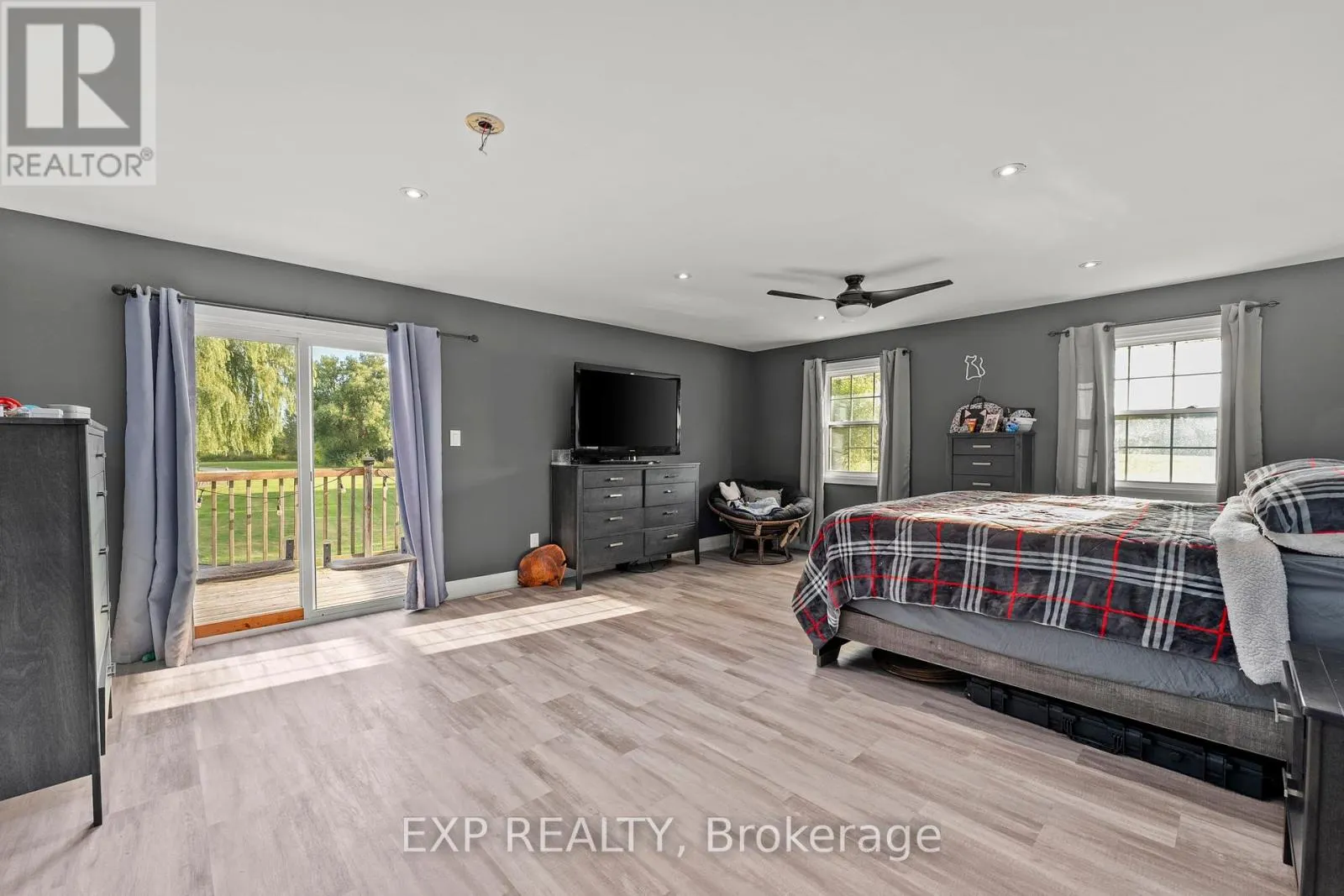 1109 RAVENSHOE ROAD