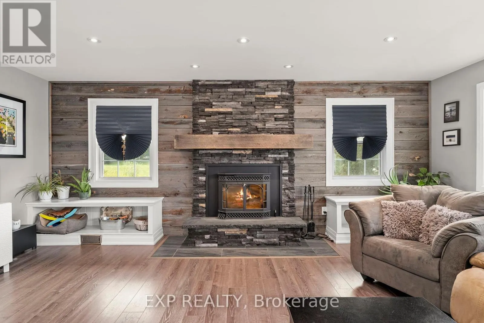 1109 RAVENSHOE ROAD