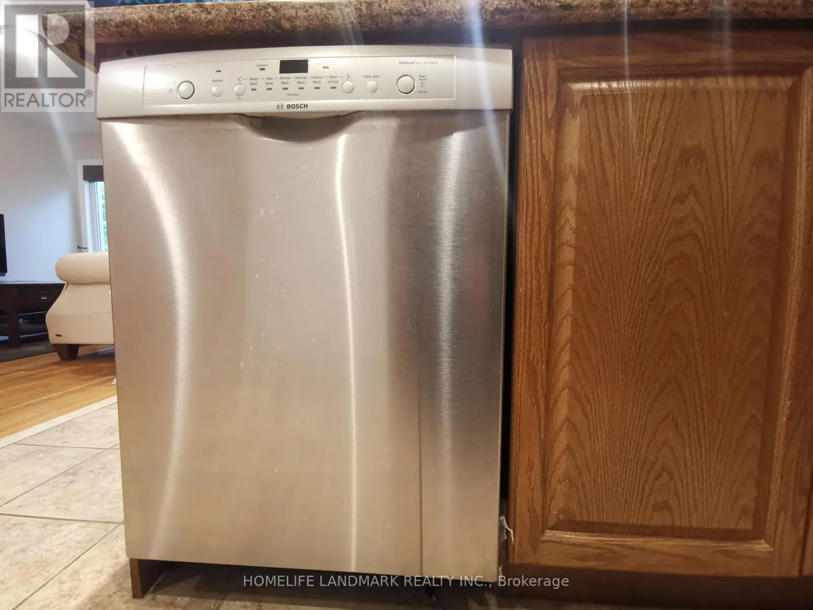 18 LEWIS HONEY DRIVE