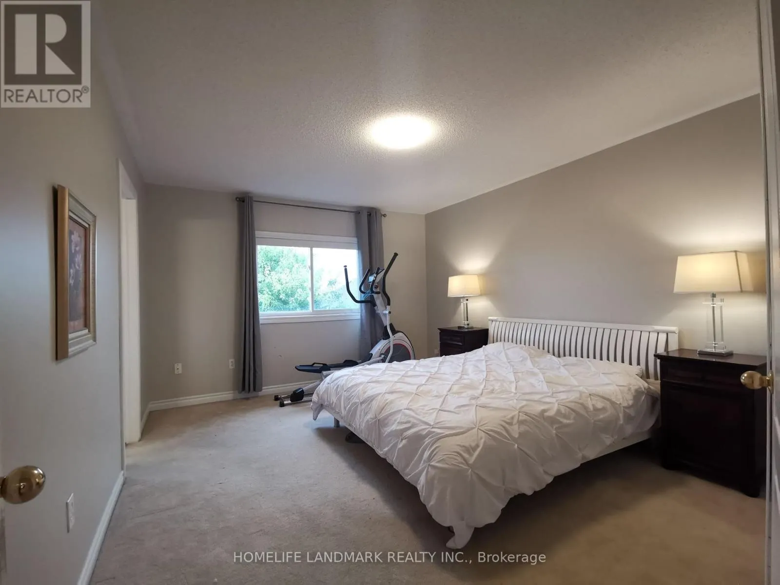 18 LEWIS HONEY DRIVE