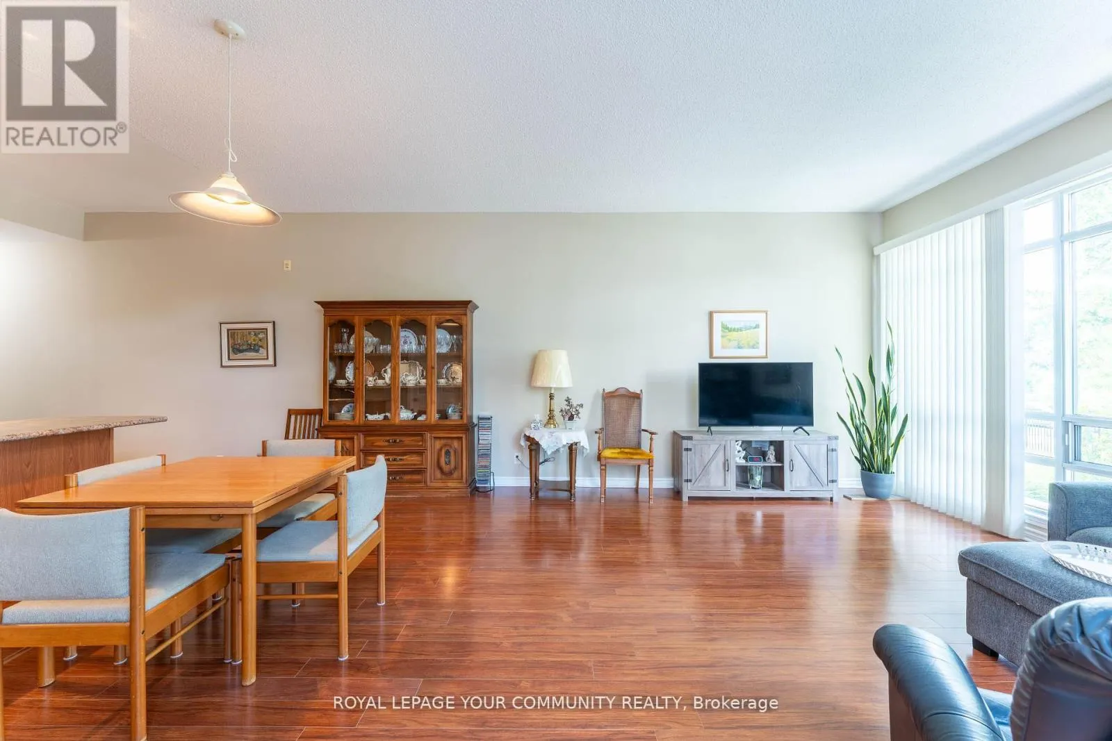 110 - 11121 YONGE STREET