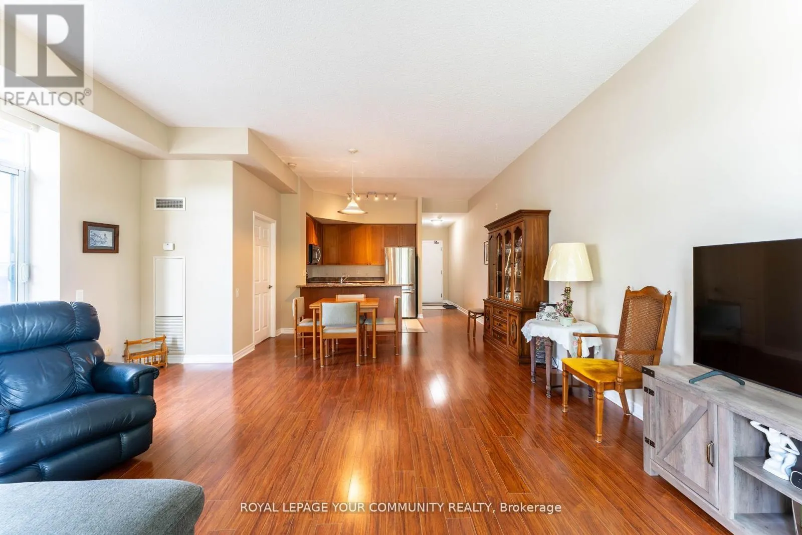 110 - 11121 YONGE STREET