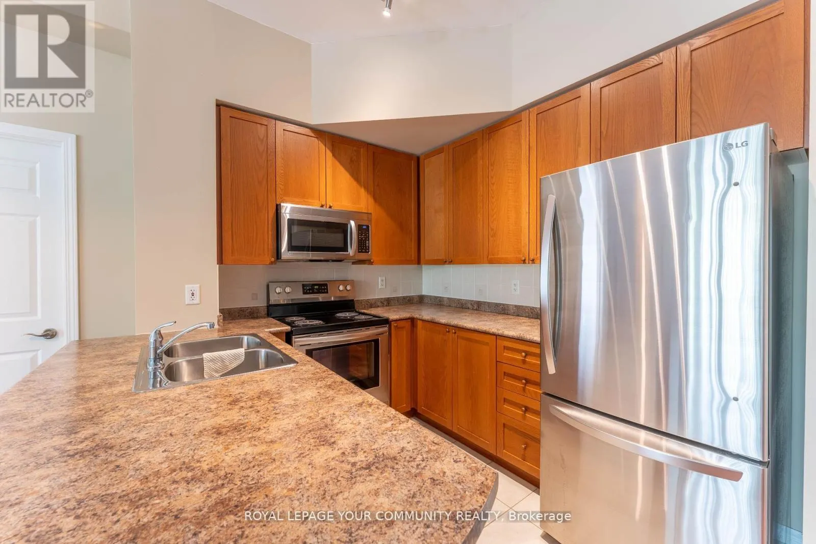110 - 11121 YONGE STREET