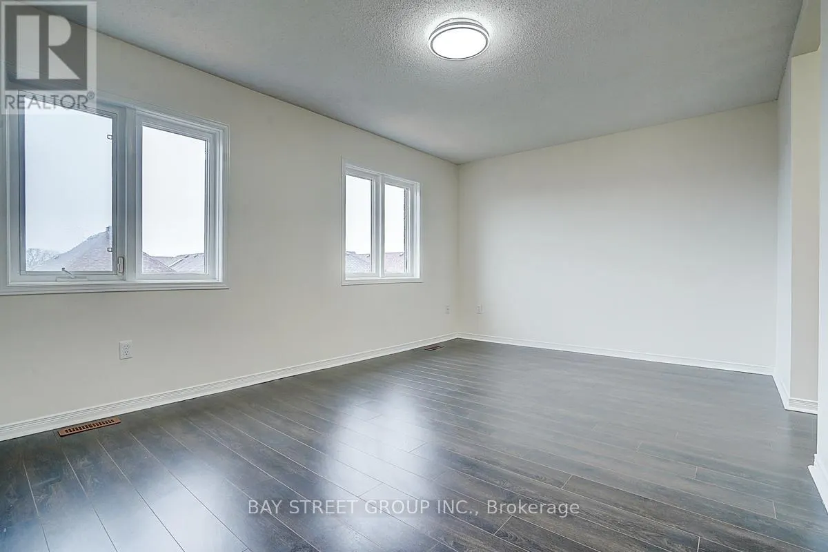 11 TARA CRESCENT