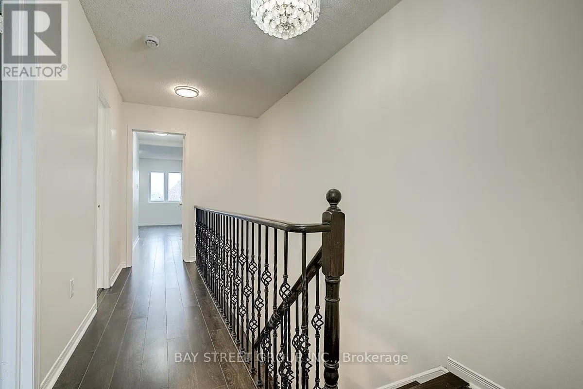 11 TARA CRESCENT