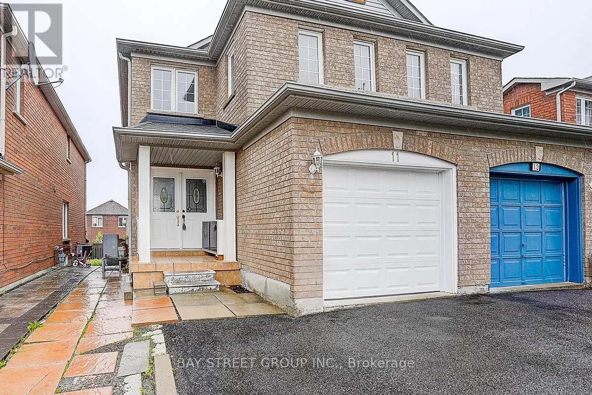 11 TARA CRESCENT