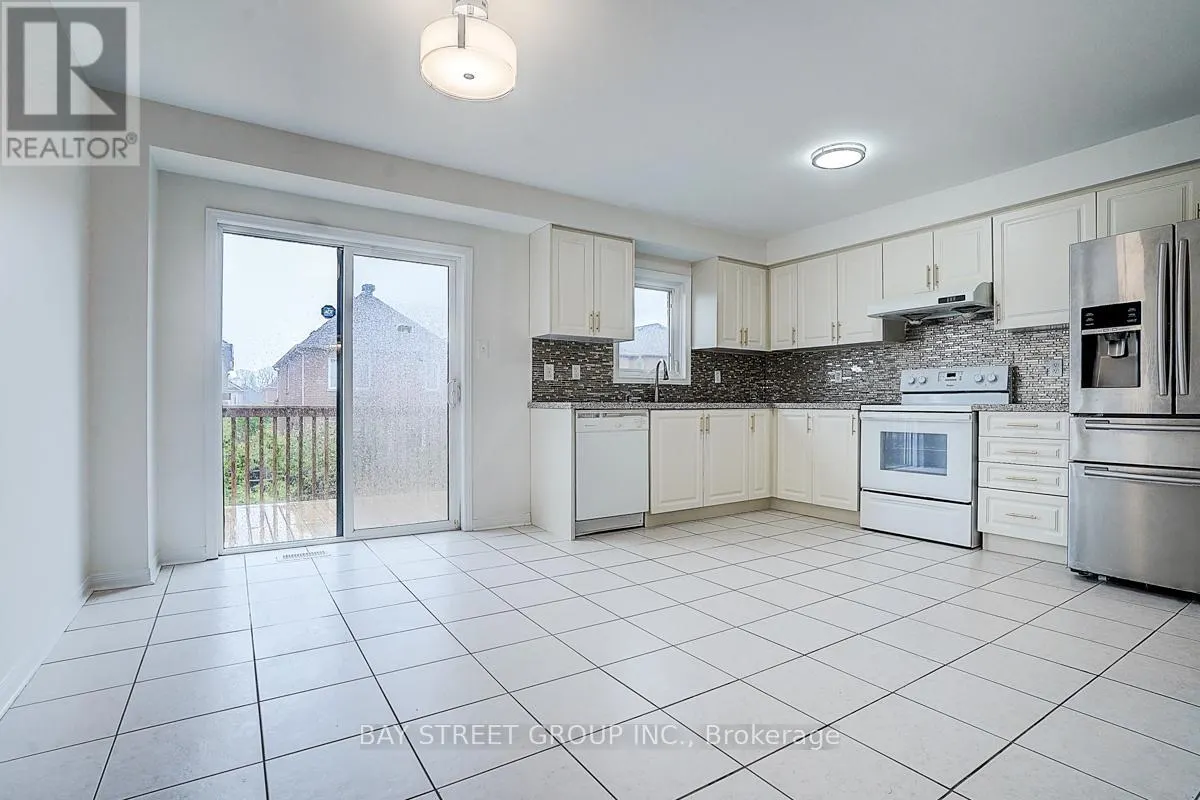 11 TARA CRESCENT