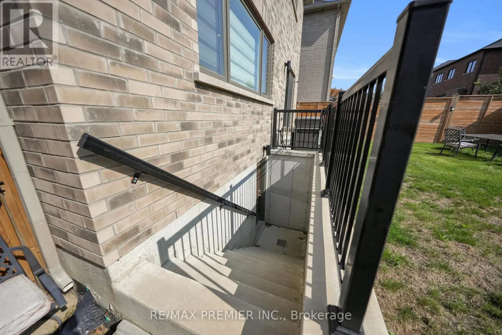 143 CANNES AVENUE