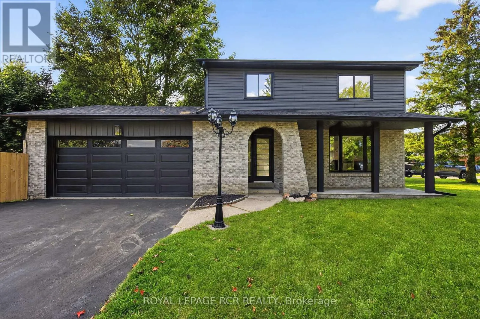 179 TUPPER STREET W