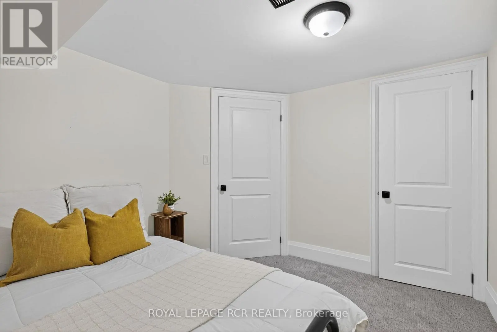 179 TUPPER STREET W