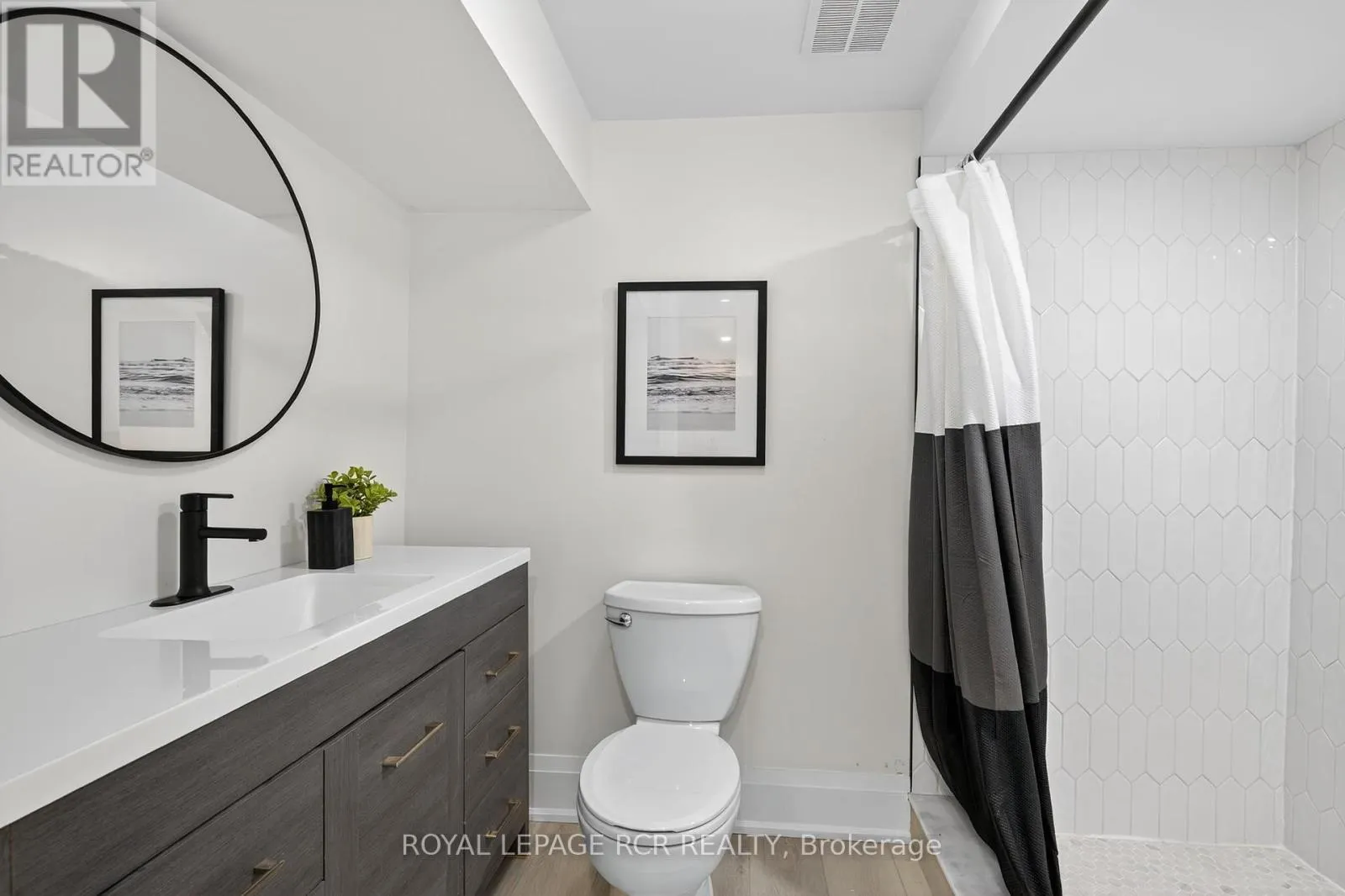179 TUPPER STREET W