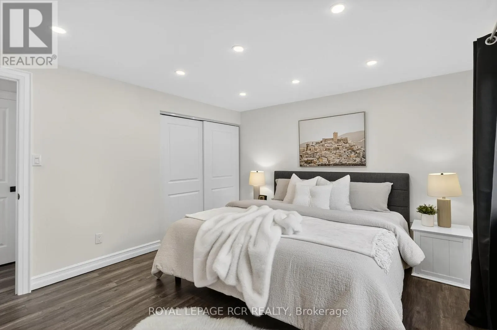179 TUPPER STREET W