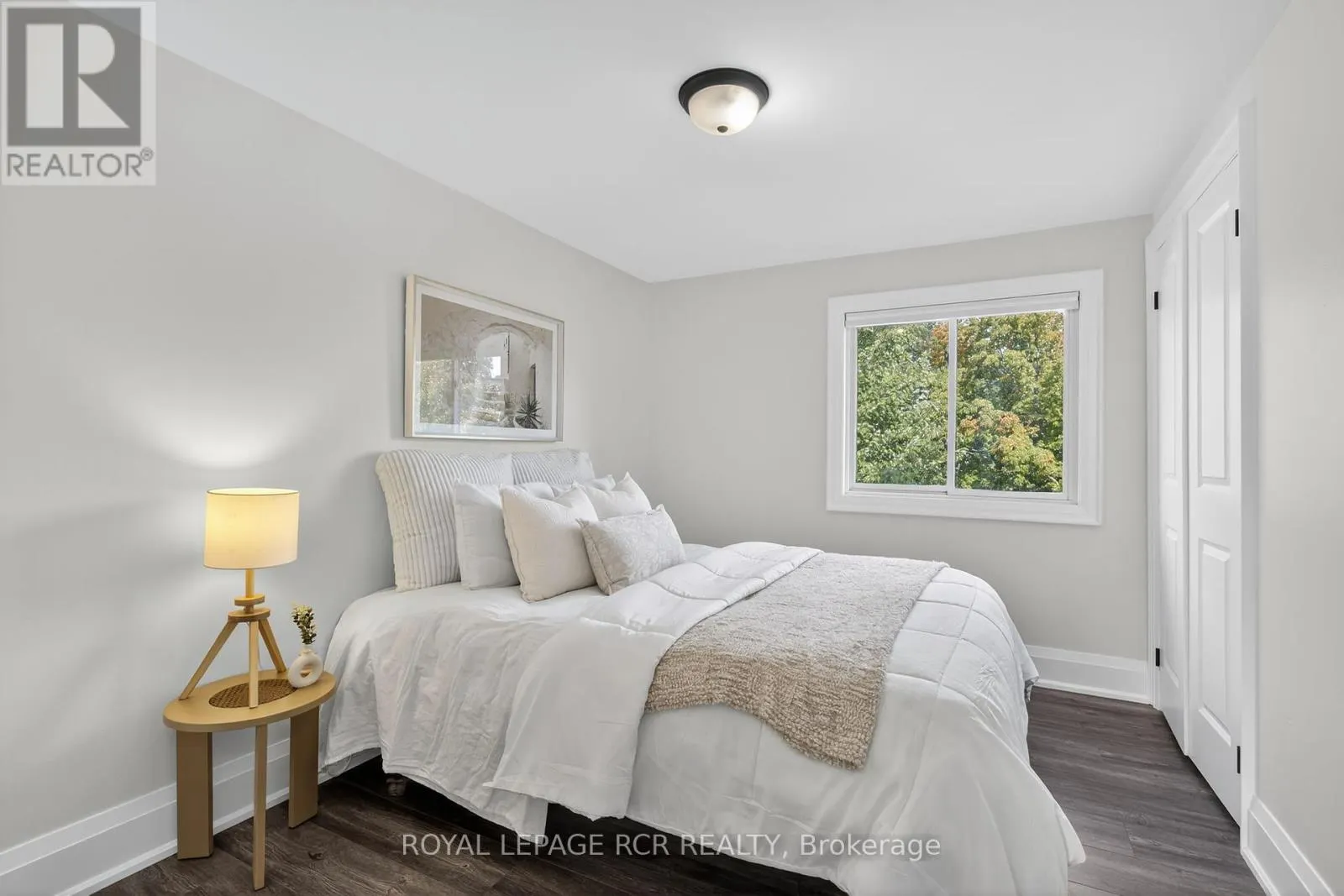 179 TUPPER STREET W