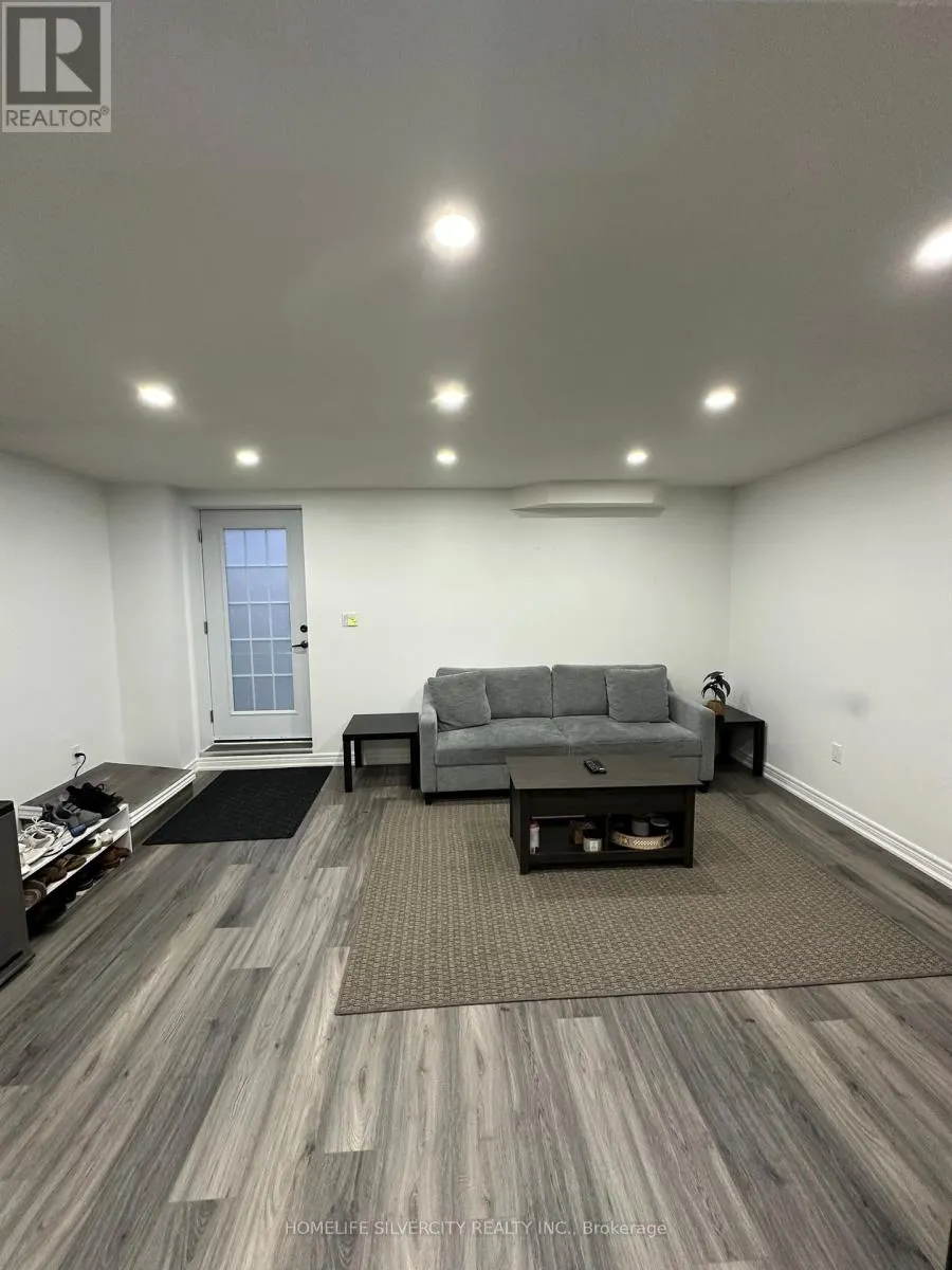 BSMNT - 39 ARBAND AVENUE