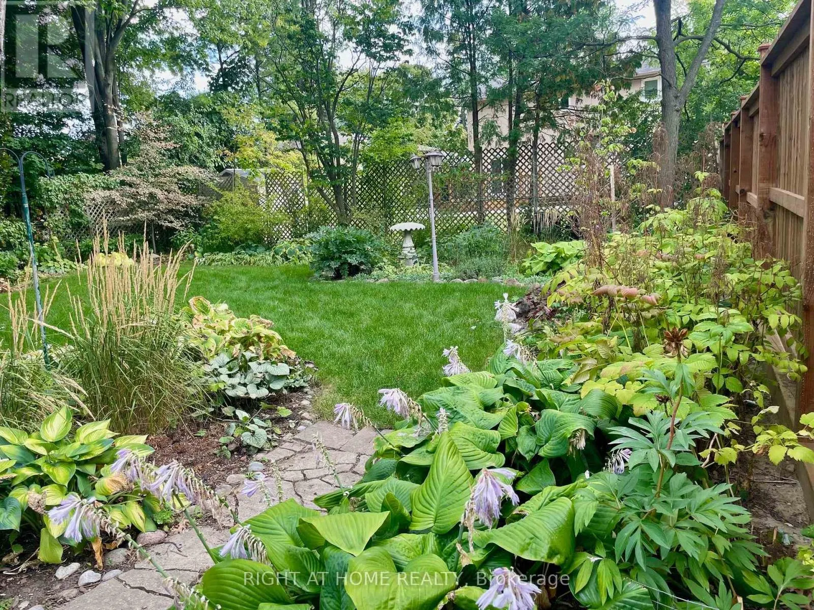 23 POMANDER ROAD