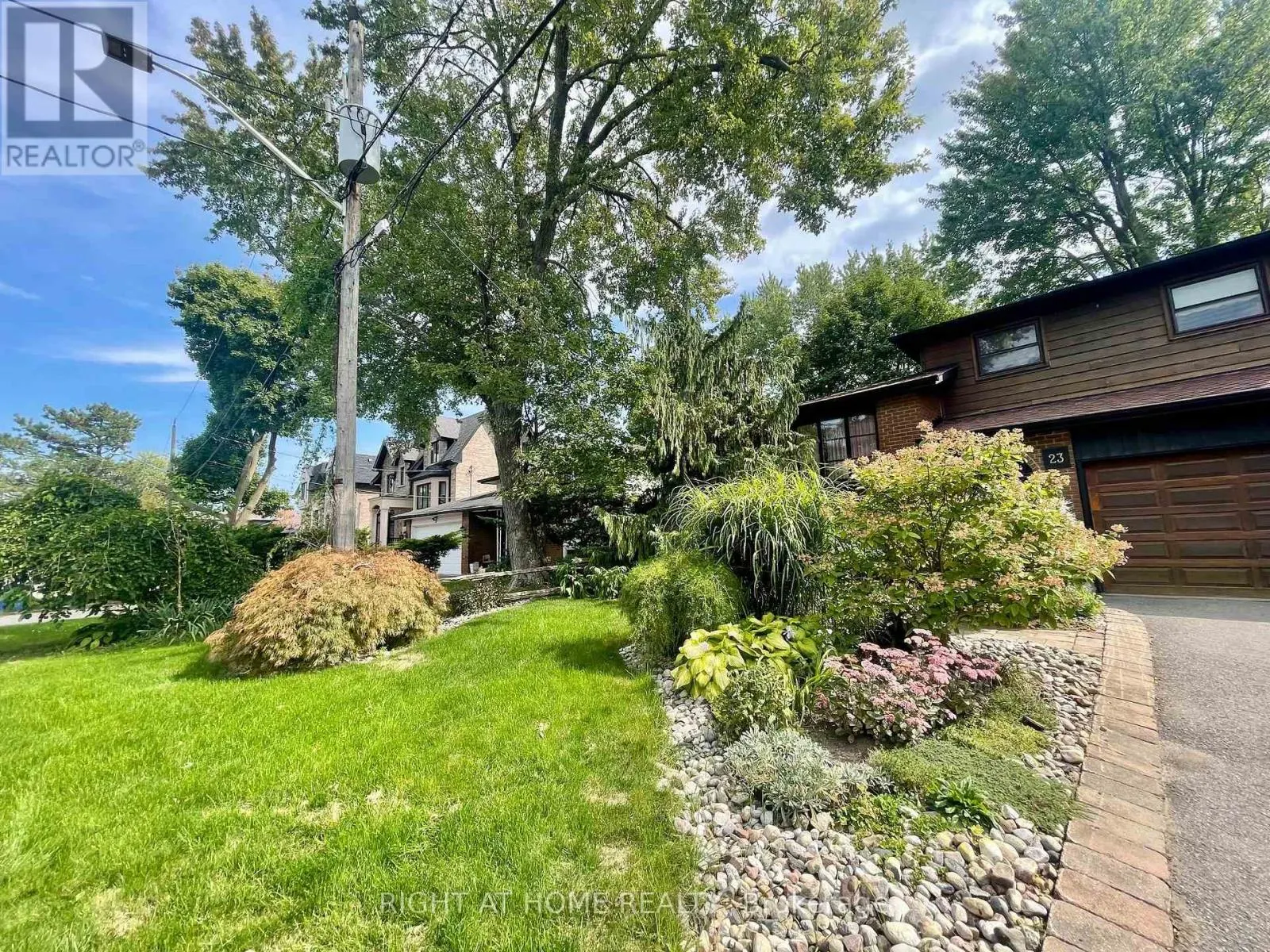 23 POMANDER ROAD
