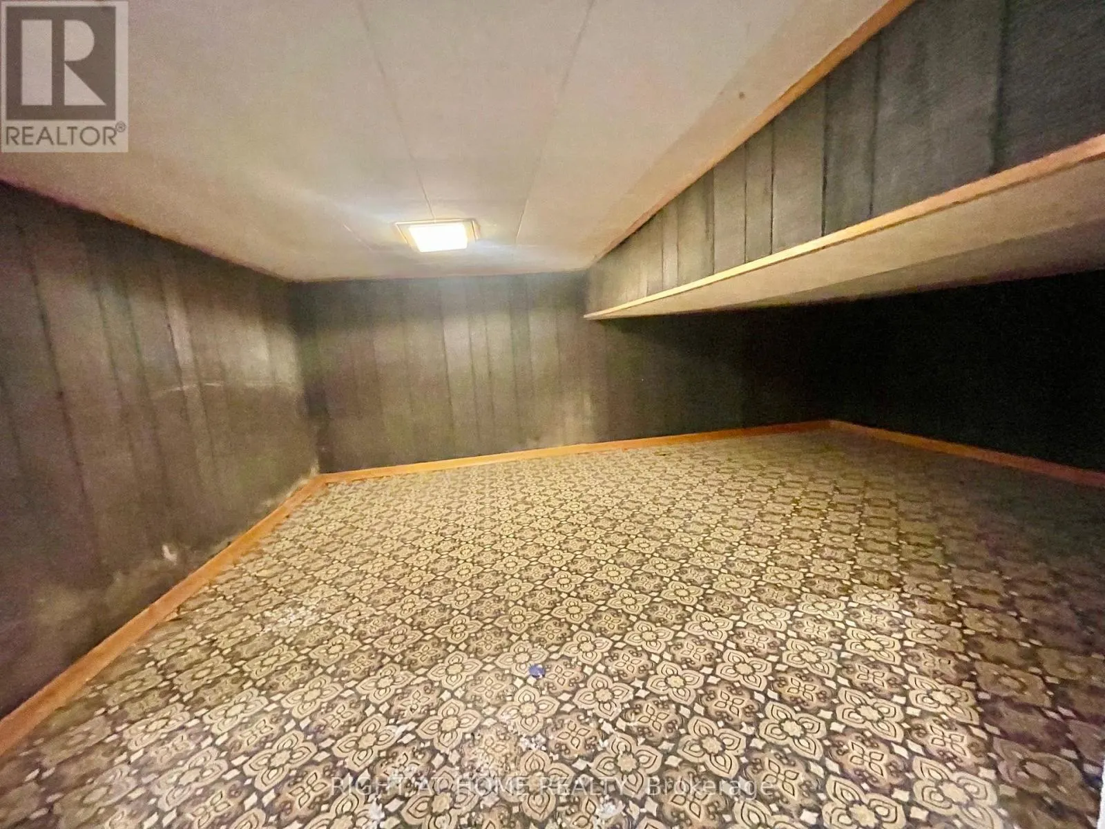 23 POMANDER ROAD