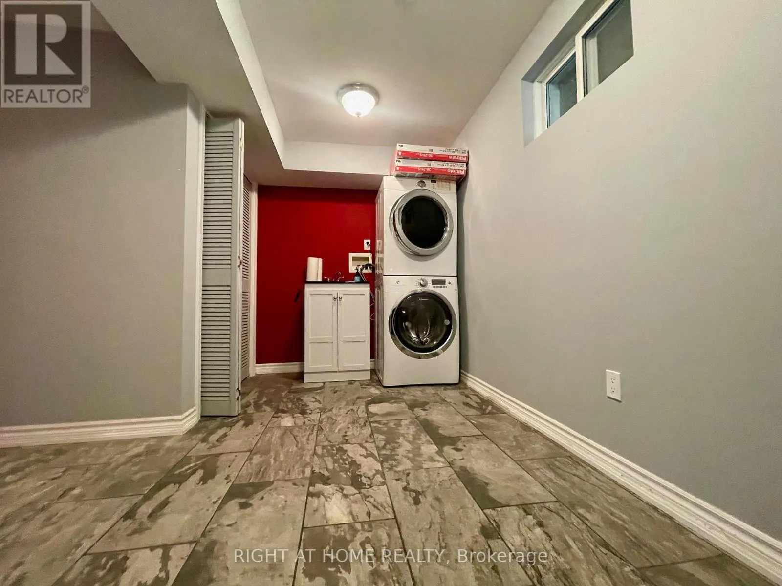 23 POMANDER ROAD