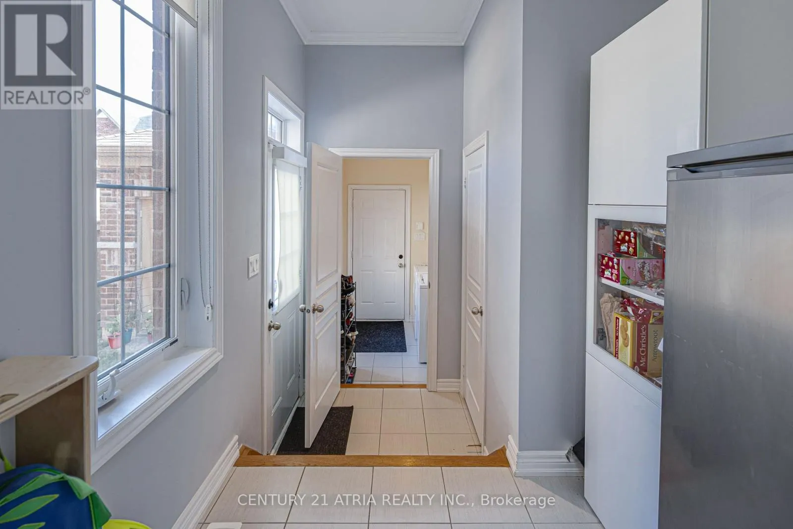 137 BARONS STREET