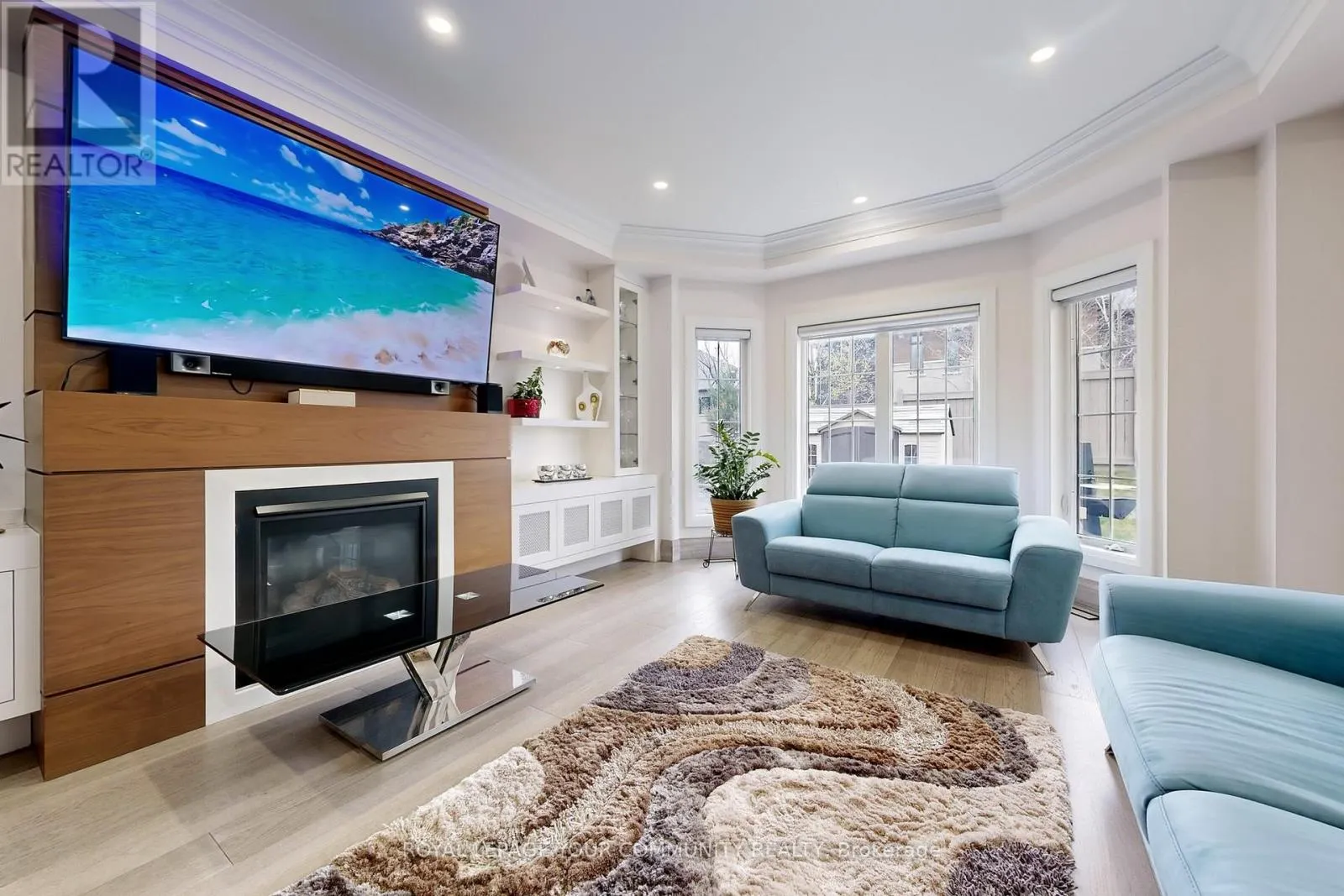 1 PRINCESS ISABELLA COURT