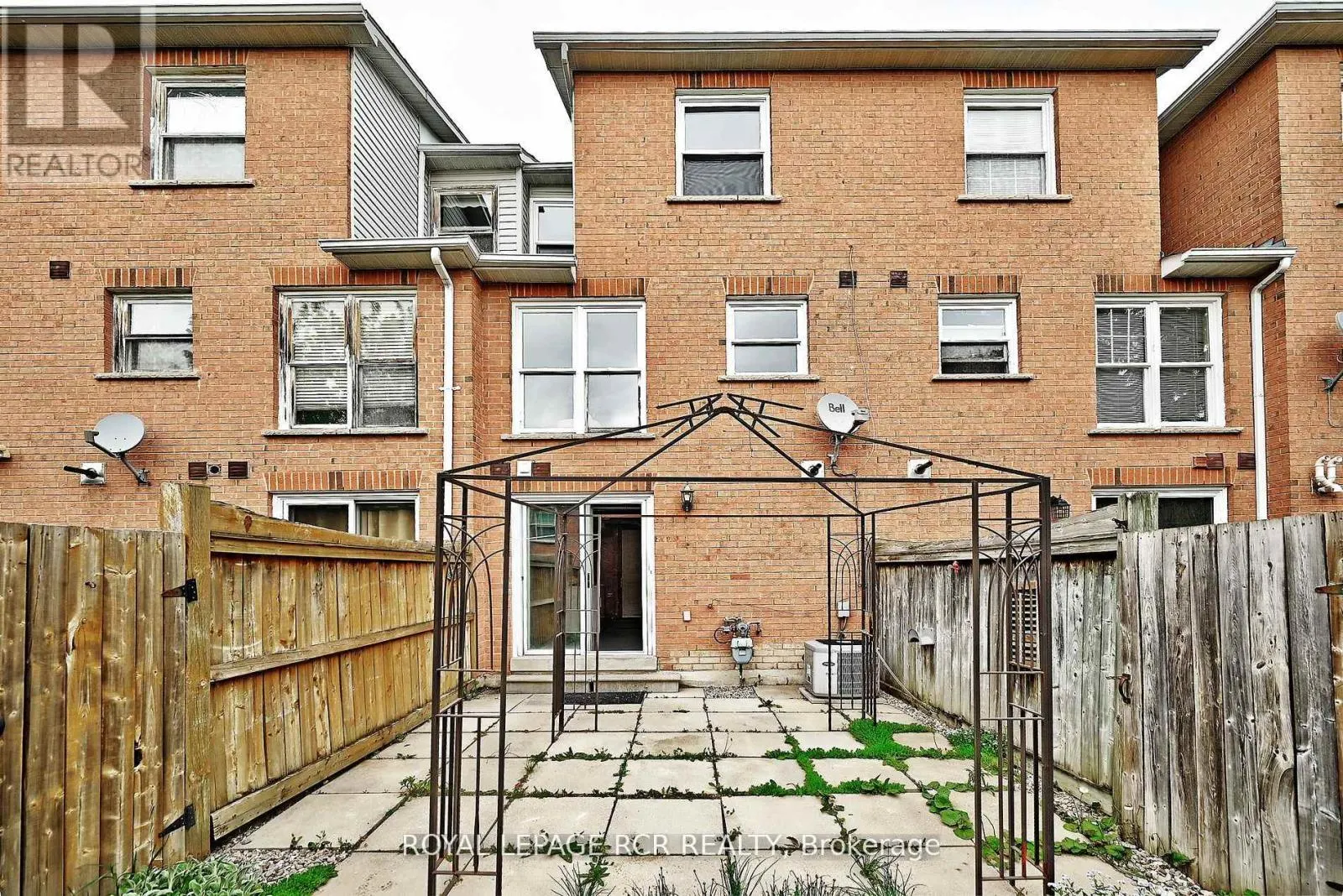 28 WYATT LANE