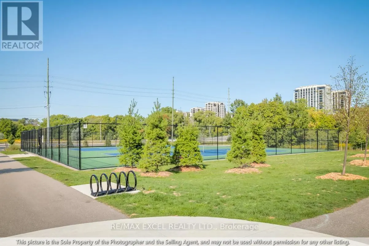 903 - 8 ROUGE VALLEY DRIVE W