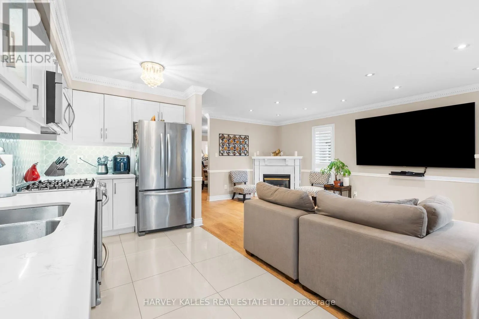 62 KALMAR CRESCENT