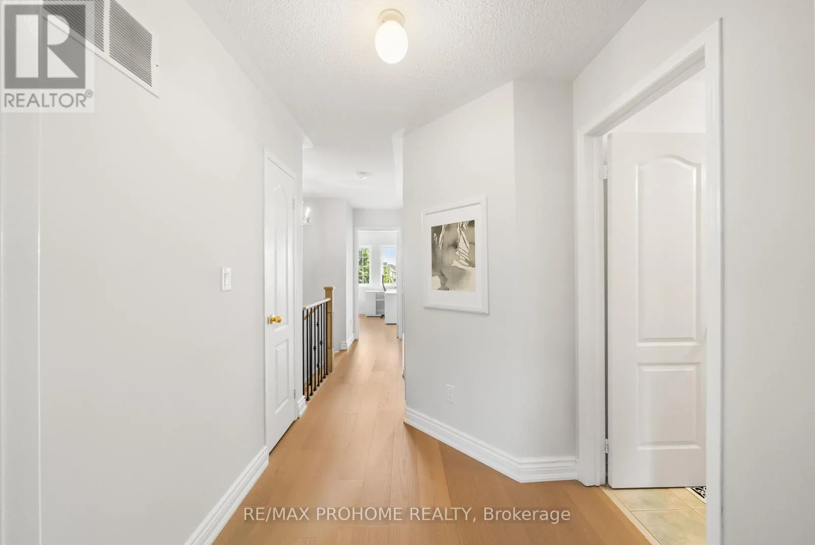144 DEEPSPRING CRESCENT